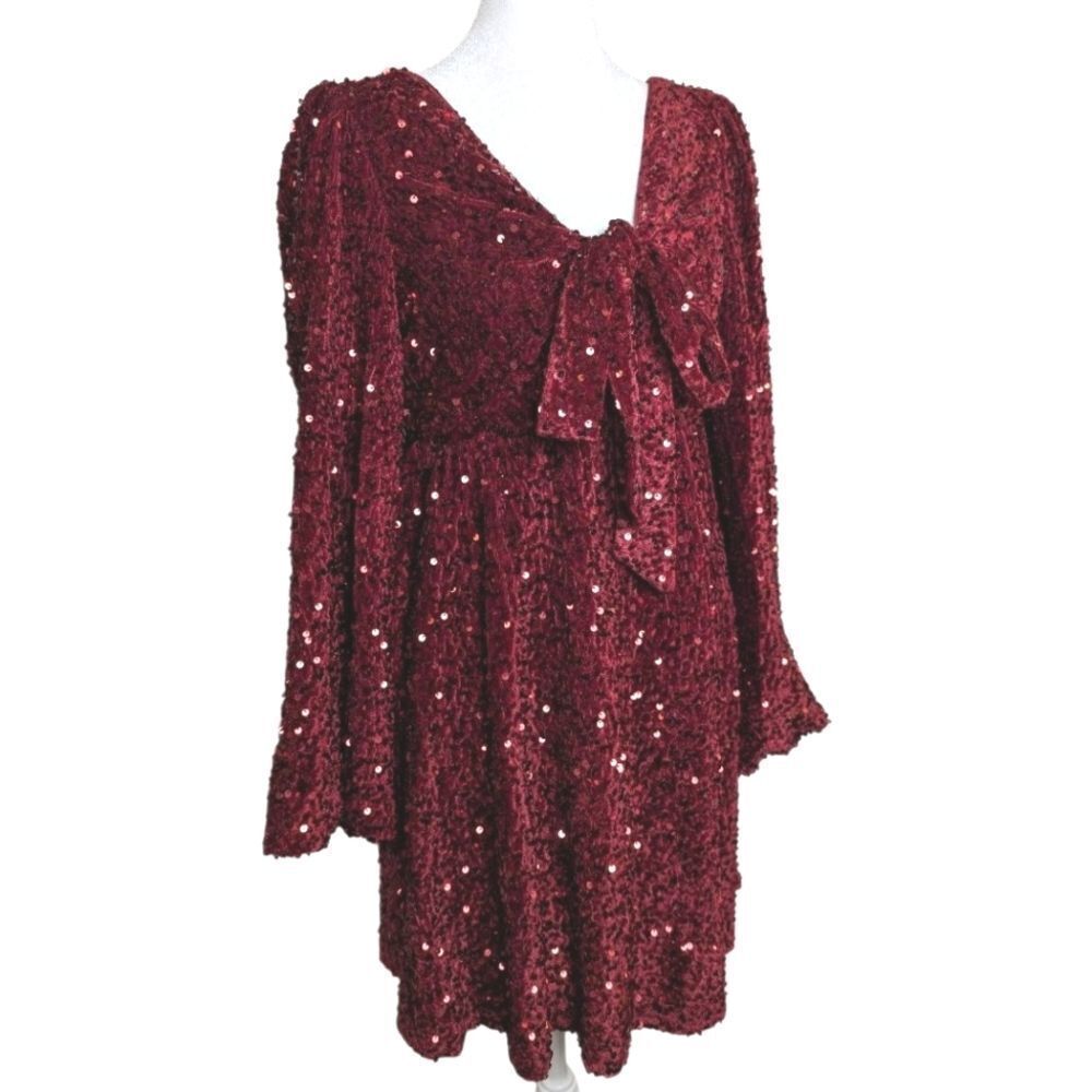 Listicle Bring The Sparkle Burgundy Red Velvet Sequin Long Poet Sleeve Dress M